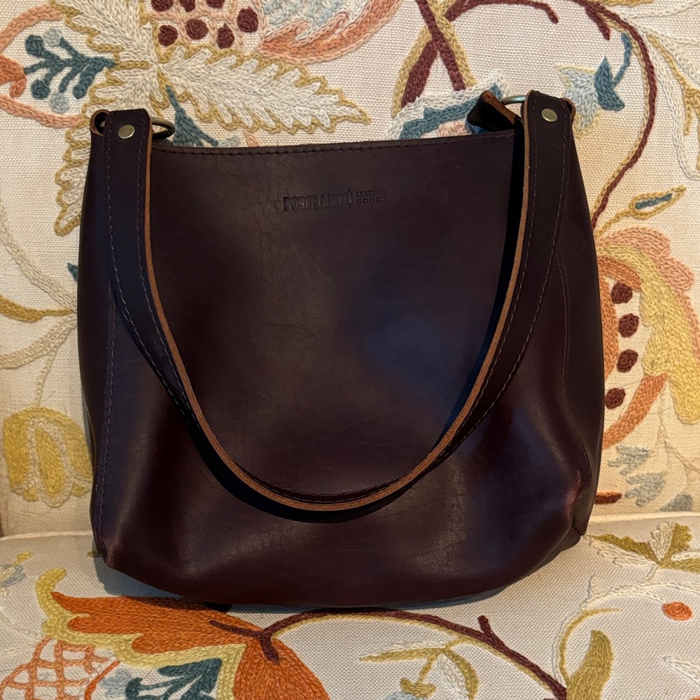 Portland Leather Good Triangle Shoulder Bag